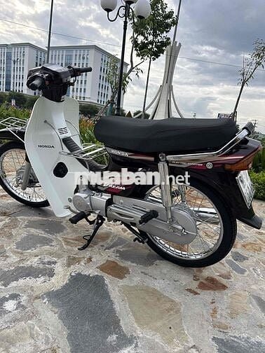 Honda Dream Thái