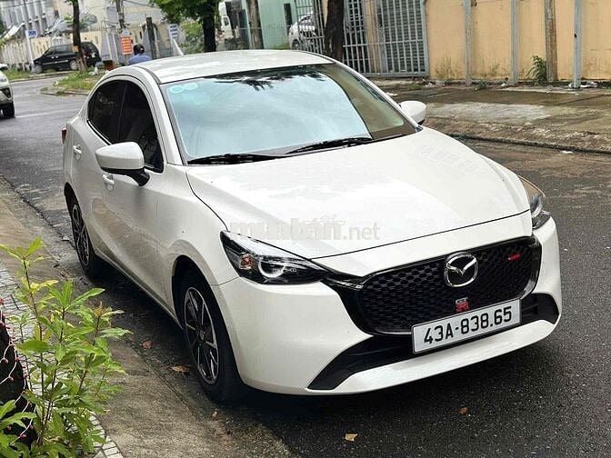Mazda 2 2024 Luxury - 9000 km