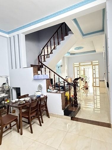 BÁN NHÀ HẺM XE TẢI 12M ĐƯỜNG VÕ THỊ SÁU, DĨ AN, BÌNH DƯƠNG. 105m2, 6.2