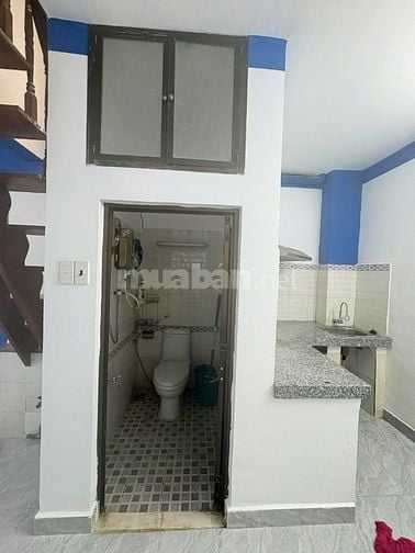 CHÍNH CHỦ CHO THUÊ NHÀ NGUYÊN CĂN TẠI QUẬN 1