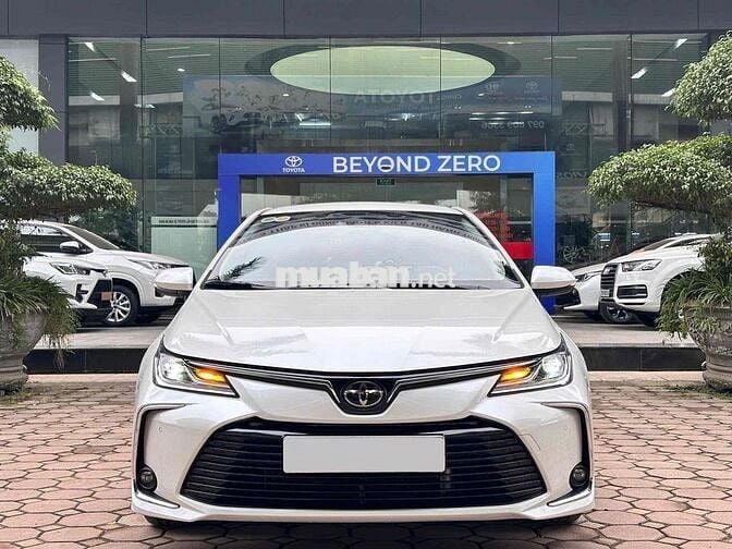 Toyota Hà Đông bán Altis 2022 1.8V - 1v6km
