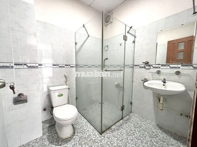 PHÒNG ÁNH SÁNG TỰ NHIÊN, ĐẦY ĐỦ TIỆN NGHI NGAY ĐH BÁCH KHOA