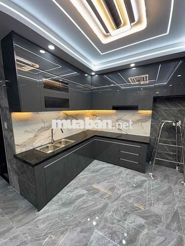 nhà chính chủ, mới xây dọn vào ở liền