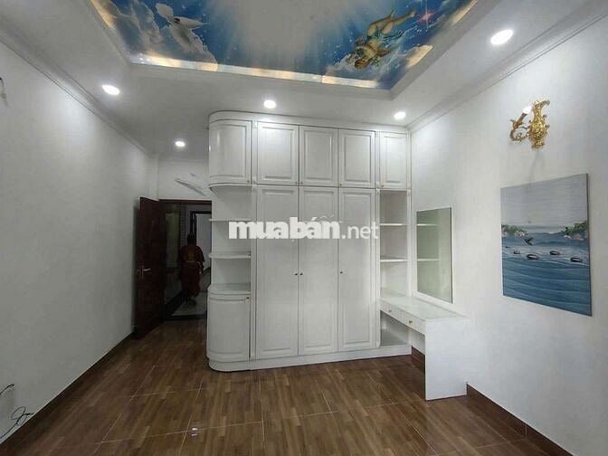 Nhà 1 trệt 3 lầu sân thượng hẻm 254 liên khu 4/5 BHH B bình tân