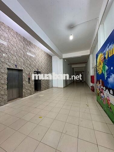 Bán gấp CH góc toà N02 Chùa Láng, 73m2, 3N,2WC, giá 7.6 tỷ