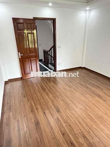 Bán nhà tựu liệt Thanh Trì xây dựng 5.tâng.