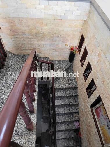 Chính Chủ Cần Bán Nhà 1 Trệt 1 Lầu Bình Chánh, Giá 5,4 tỷ