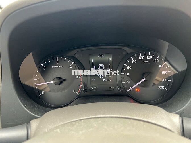 Nissan Navara 2017 EL 2.5 AT một cầu, một chủ