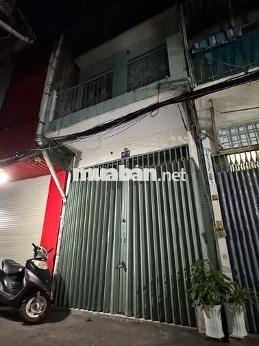 Nhà cho thuê Khu vực Bàn Cờ Quận 3, DT sử dụng 52m2, 2 nhà vệ sinh