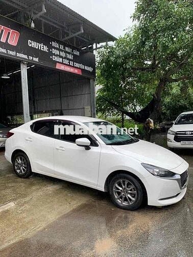 Mazda 2 2023 1.5 Luxury - 40000 km