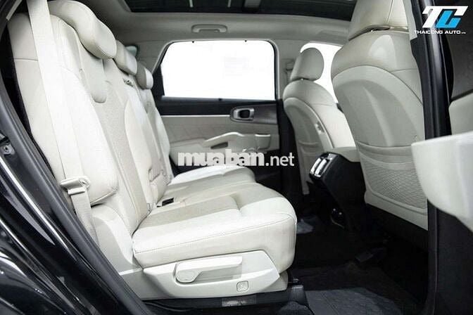 KIA SORENTO SIGNATURE - 17000 km
