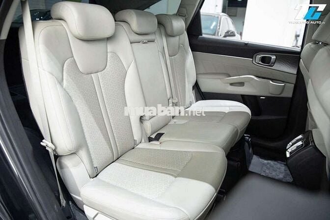 KIA SORENTO SIGNATURE - 17000 km