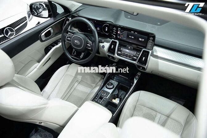 KIA SORENTO SIGNATURE - 17000 km