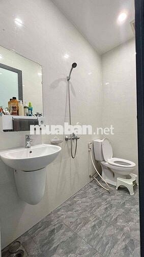 Nhà Full Nội Thất 1/ Phan Văn Hớn, Đường Xe Hơi Đậu Cửa