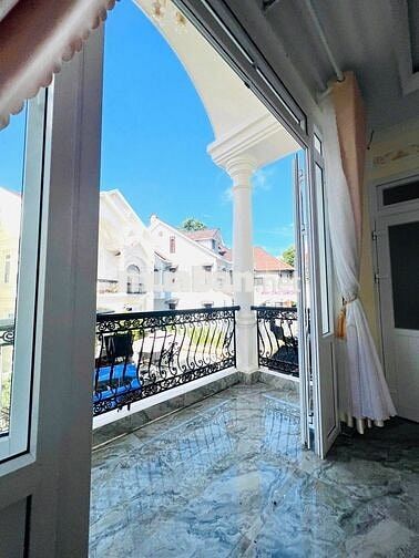 1 căn Villa sang trọng, hiếm hoi toạ lạc đường Hùng Vương,P.09, Đà Lạt