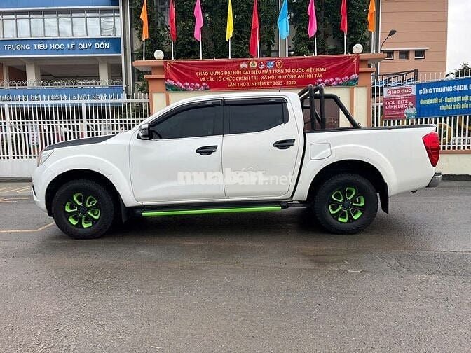 Nissan Navara 2017 EL 2.5 AT một cầu, một chủ
