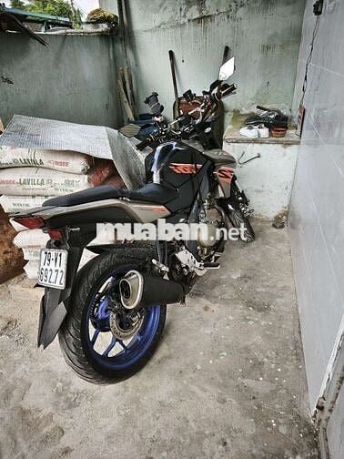 FZ150i lốc vàng độ full dàn chân