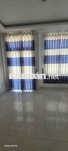 Nhà 4m x 9m, đúc 2 lầu , 4pn,, 3wc , 4 máy lạnh