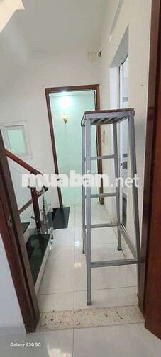 Nhà 4m x 9m, đúc 2 lầu , 4pn,, 3wc , 4 máy lạnh