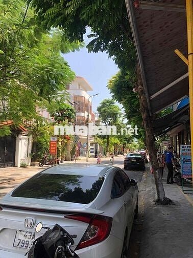 Cho thưe nhà 3tầng MT Thanh Sơn