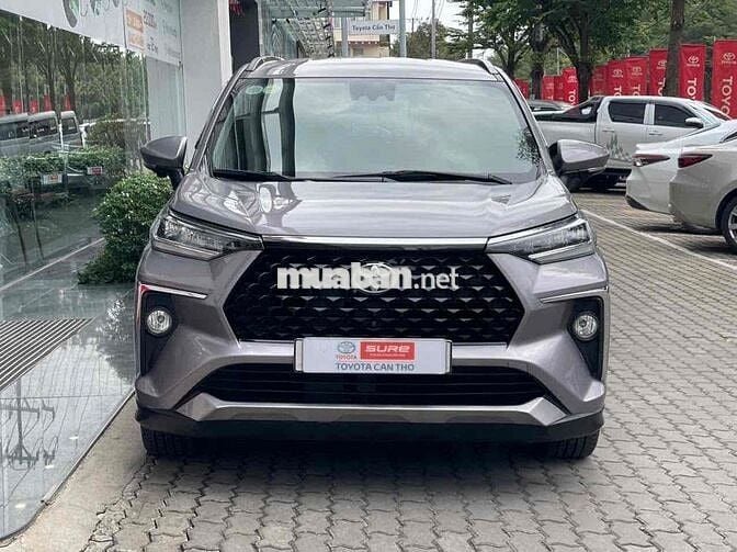 Toyota Veloz Cross 2022 CVT Top - nhập Indo