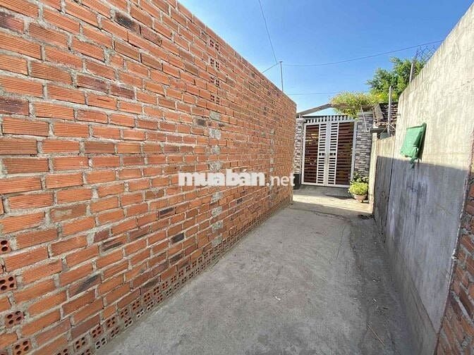 Ban nhanh đất hẻm 2 mặt tiền ngang 9mx18m tiện xây ở,căn hộ dịch vụ