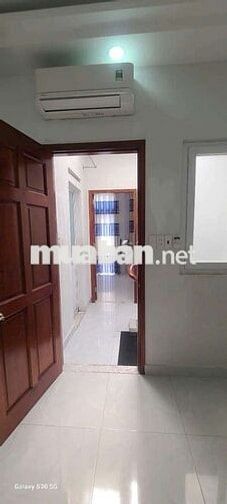 Nhà 4m x 9m, đúc 2 lầu , 4pn,, 3wc , 4 máy lạnh