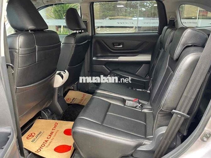 Toyota Veloz Cross 2022 CVT Top - nhập Indo