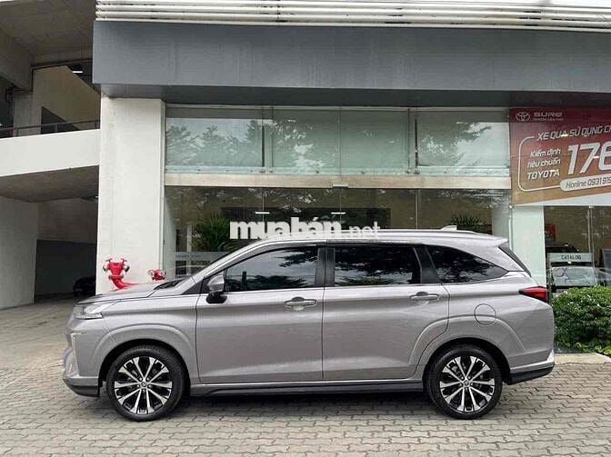 Toyota Veloz Cross 2022 CVT Top - nhập Indo