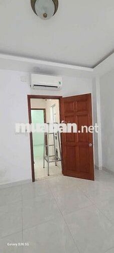 Nhà 4m x 9m, đúc 2 lầu , 4pn,, 3wc , 4 máy lạnh
