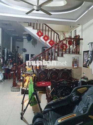 Ngôi nhà tâm huyết cả gia đình xây dựng.