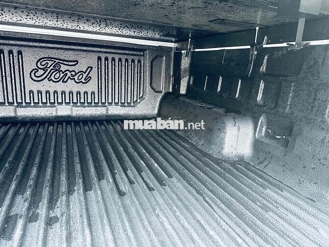 Ford Ranger 2025 XLS 2.0L 4x2 AT - 16000 km