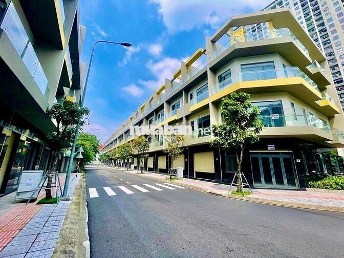 BÁN NHÀ PHỐ ĐÔNG HOÀ THÀNH PHỐ HCM ( DĨ AN CŨ )