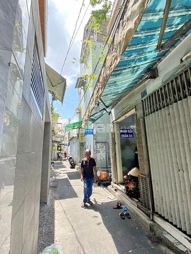 NHÀ HẺM 3M số 37/14 CÁCH ĐƯỜNG TRẦN VĂN KHÁNH Q7 (15m)