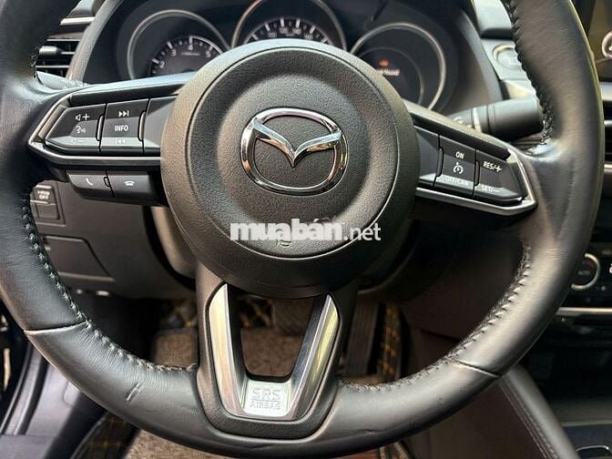 Mazda 6 2017 2.0L Premium Đen Siêu Cọp - 19000 km