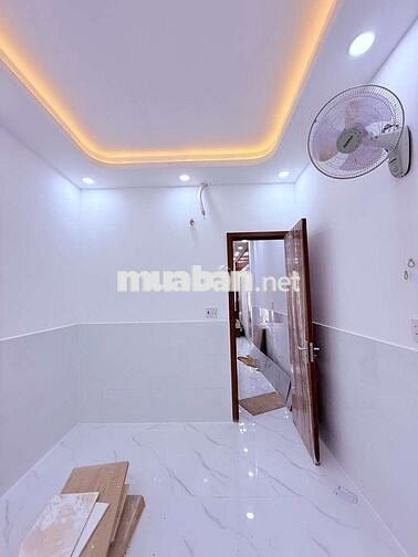 Bán nhà đẹp shr hiệp thành qu12 36m2 tret lầu 3pn giá 3tỷ5 còn tl.