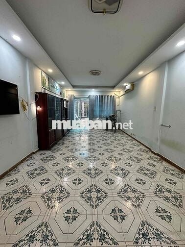bán nhà h5m trường chinh P14 Tân bình. DT: 4m x 15m 3 tầng giá 8ty TL