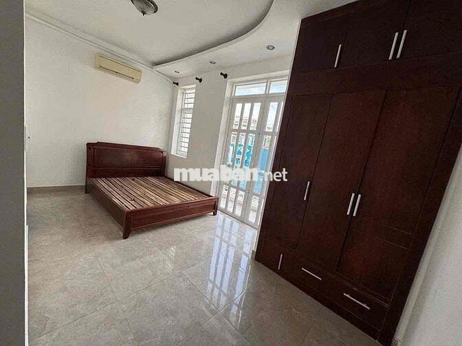 NHÀ MỚI ĐẸP - XE HƠI VÀO NHÀ - 5PN KẾT CẤU HIỆN ĐẠI - TRỐNG SẴN
