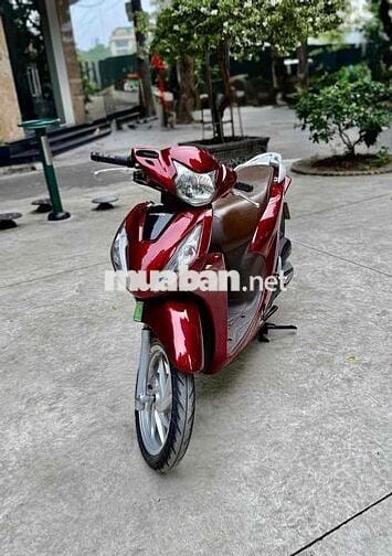 Honda Vision 2022 biển Hà Nội