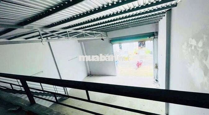CHO  THUÊ  KHO  XƯỞNG( 200m2) CÓ GÁC LỬNG. ĐIỆN 3 PHA. QUẬN  6