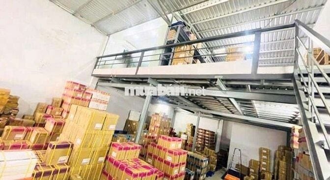 CHO  THUÊ  KHO  XƯỞNG( 200m2) CÓ GÁC LỬNG. ĐIỆN 3 PHA. QUẬN  6