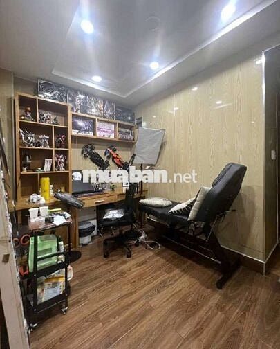 Hiếm, bán nhà mặt phố 4 tầng, 4x25 Nguyễn Văn Nghi GV. Giá 23 tỷ