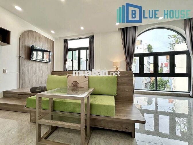 Cho thuê phòng 40m2 Full NT Ban công thoáng Bùi Đình Túy gần Hàng Xanh