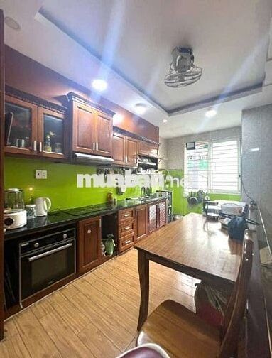 Hiếm, bán nhà mặt phố 4 tầng, 4x25 Nguyễn Văn Nghi GV. Giá 23 tỷ