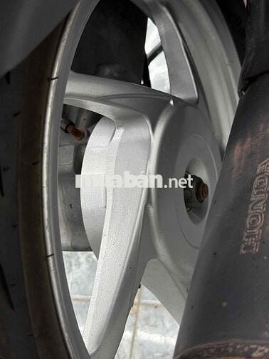 Click chính chủ ký công chứng , máy zin chưa rớt