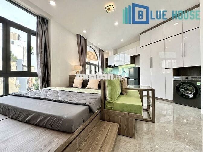 Cho thuê phòng 40m2 Full NT Ban công thoáng Bùi Đình Túy gần Hàng Xanh
