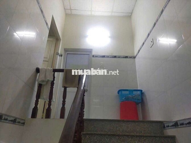 Cho thuê nhà Thủ Đức. Giá 4.5tr /tháng