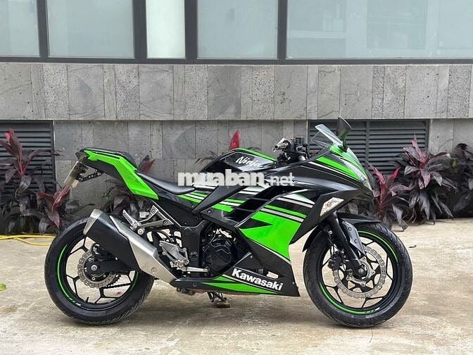 Kawasaki Ninja 300 2017 xanh có trả góp trao đổi ✅