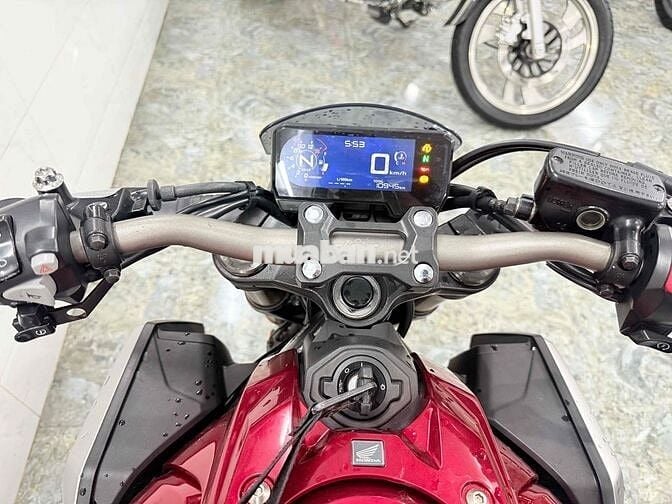 Bán HONDA CB650R ABS full đồ chơi cơ bản