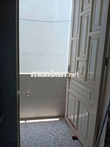 Cho thuê nhà Thủ Đức. Giá 4.5tr /tháng